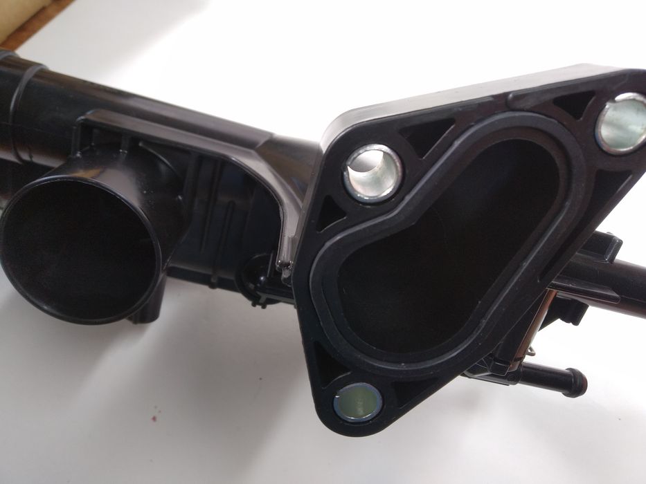 25600-3CAE0 корпус термостата Kia Hyundai 256003CAE0 Киев