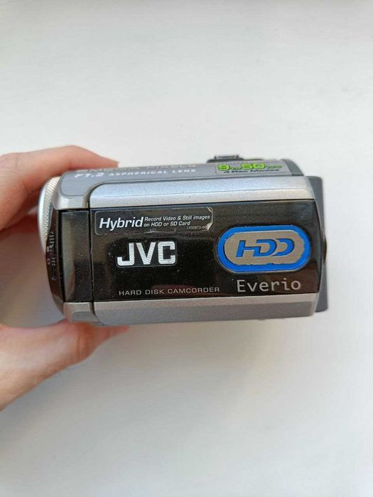 Відеокамера JVC GZ-MG275E