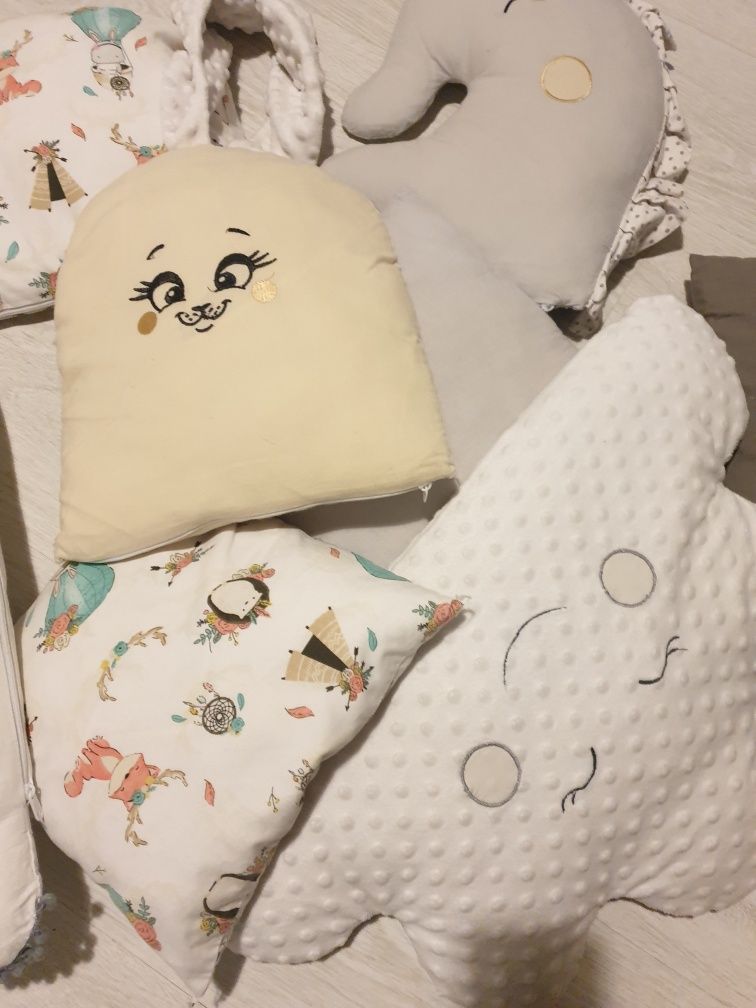Продам подушки для дитячої кімнати