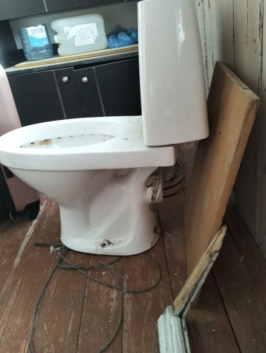 Продам туалет бу