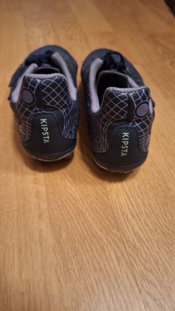 Buty korki chłopięce Kipsta Viralto (Decathlon) r.34 (wkładka 21,5 cm)