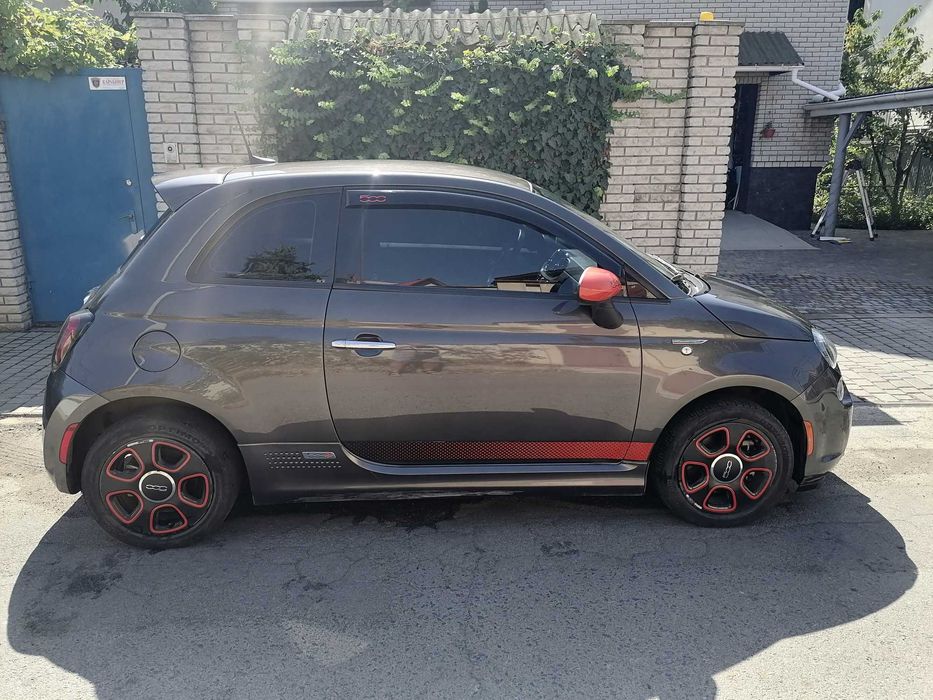 Фіат 500Е Fiat 500E 2-ге покоління