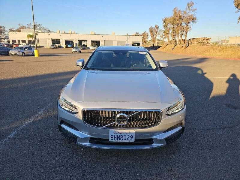 2018 Volvo V90 Cross Country