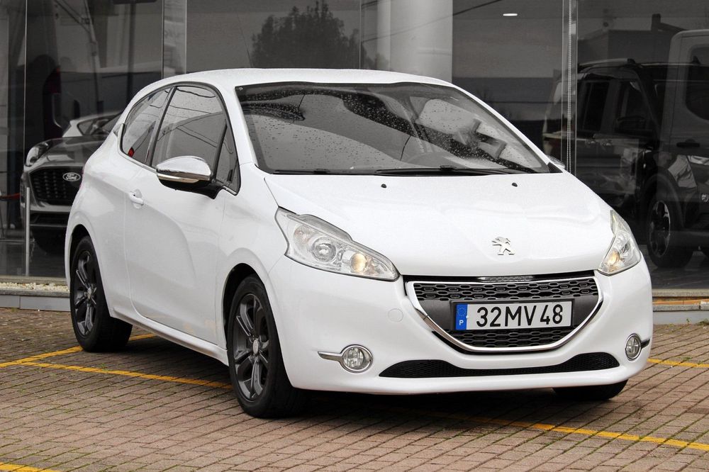 Peugeot 208 1.6 e-HDi Allure