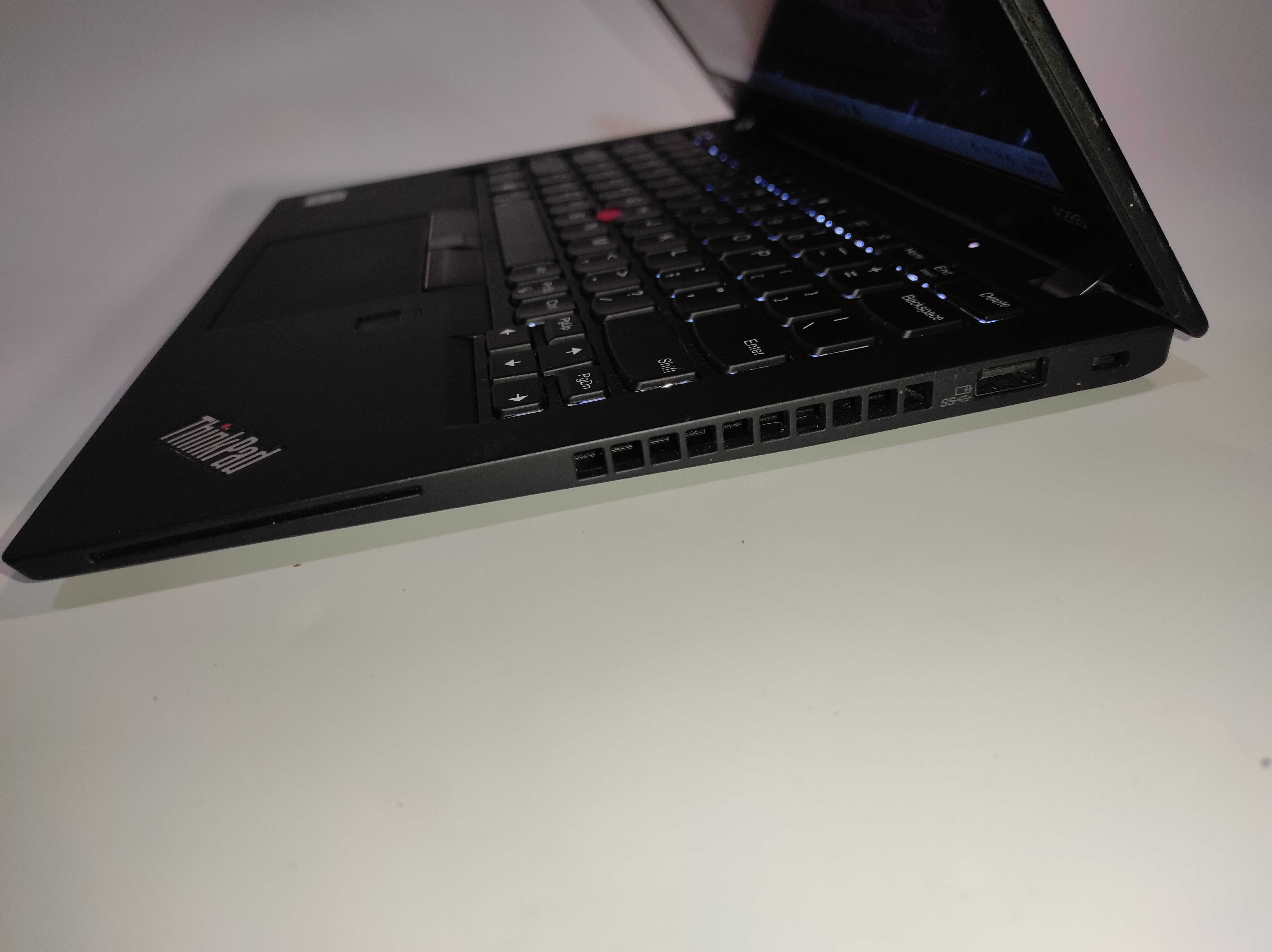 Kompaktowy, solidny, dotykowy, lekki Lenovo ThinkPad Ryzen 7 Gwarancja