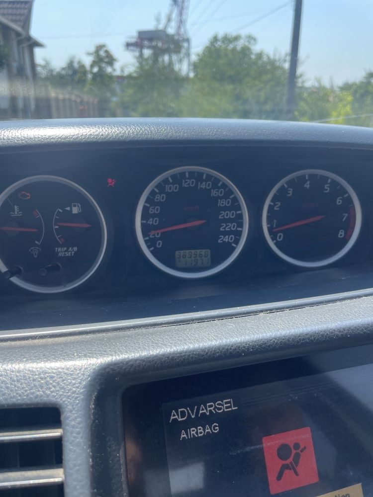 Nissan primera p12 2003 газ бензин 1.6 ручка