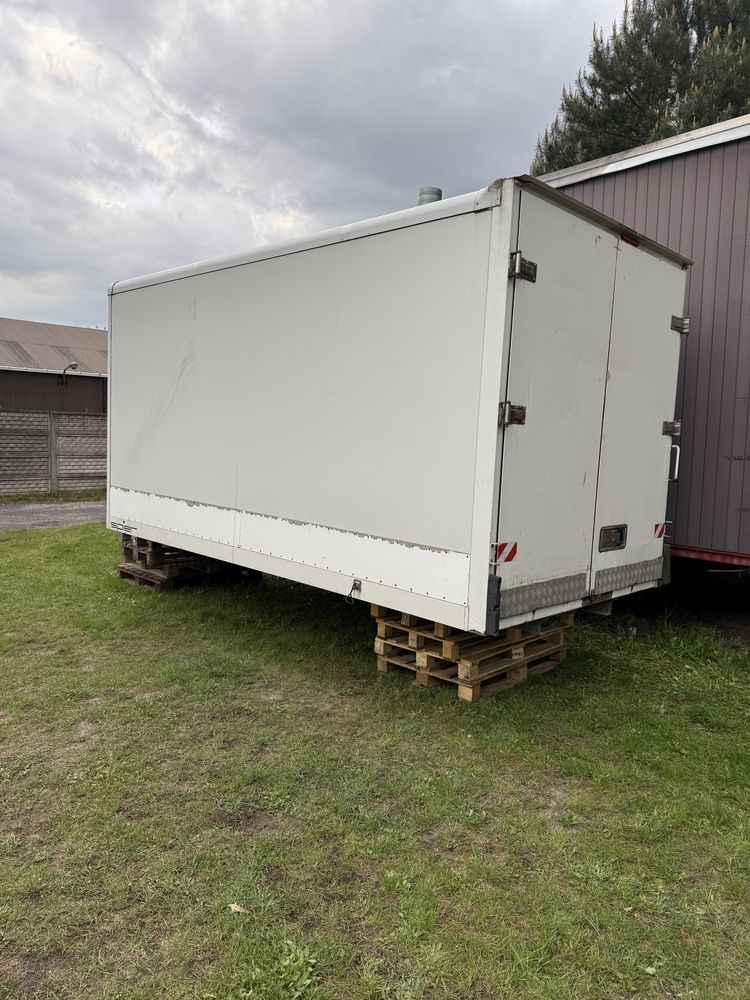 Kontener iveco daily 18r Stan BDB