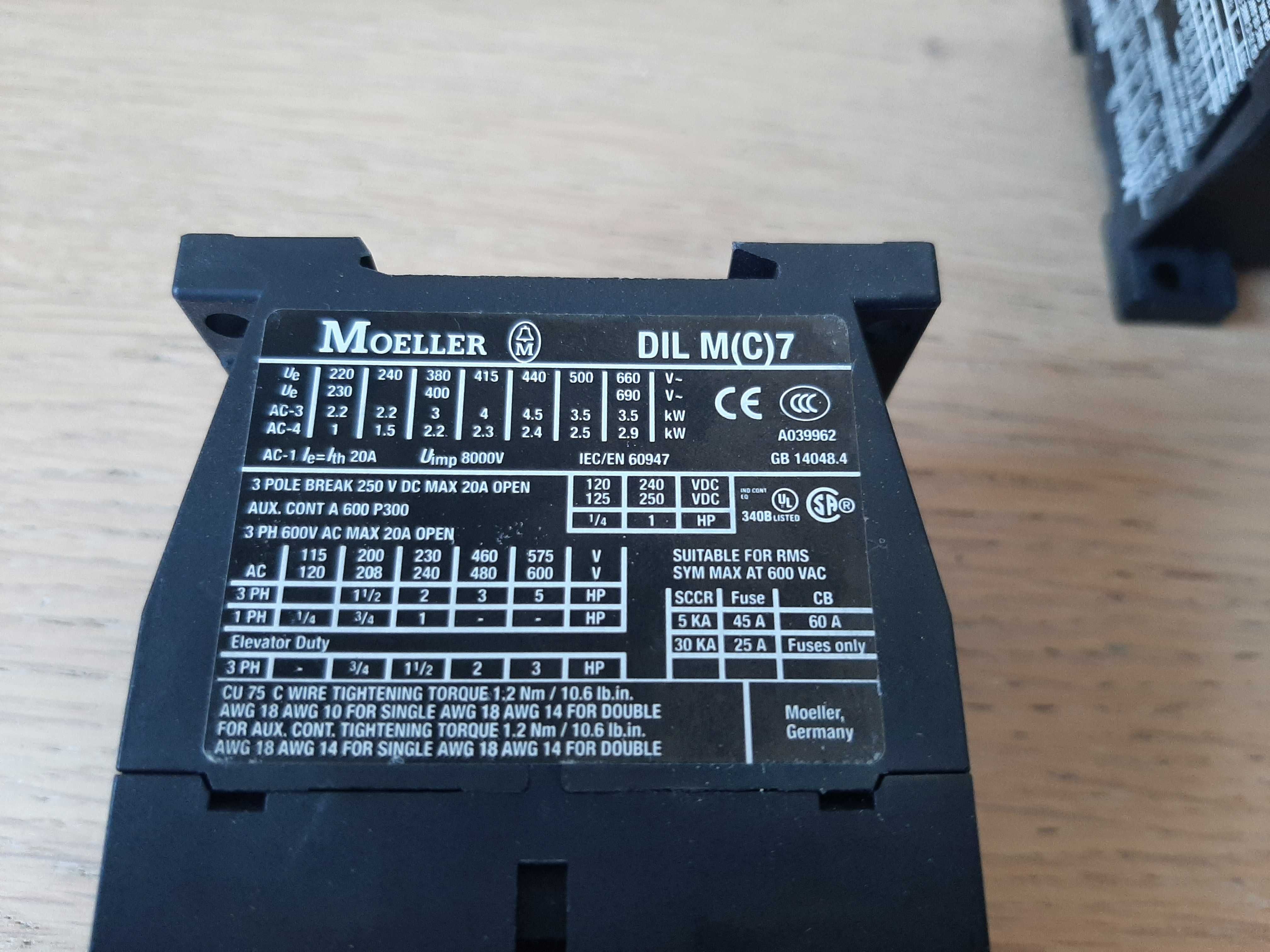 Stycznik mocy 3 biegunowy Moeller DILM7-10 DIL M7-10 2x