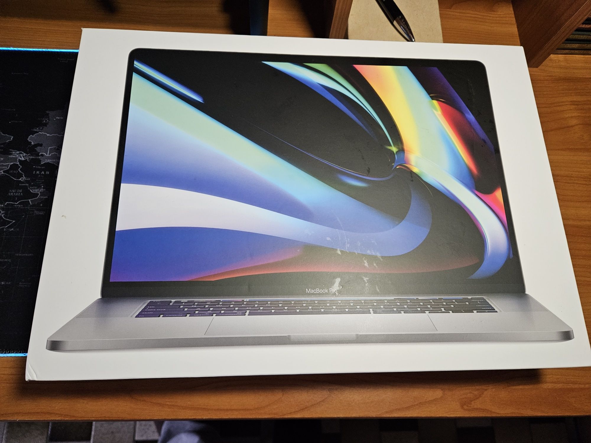 CAIXA Macbook pro 16 de 2018