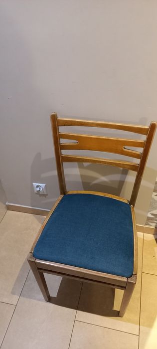 Krzesło z czasów PRL model M 38