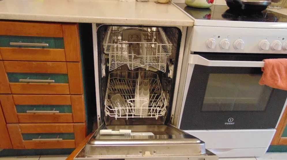 Здається кімната для дівчини, у великій 3-кімнатній квартирі.