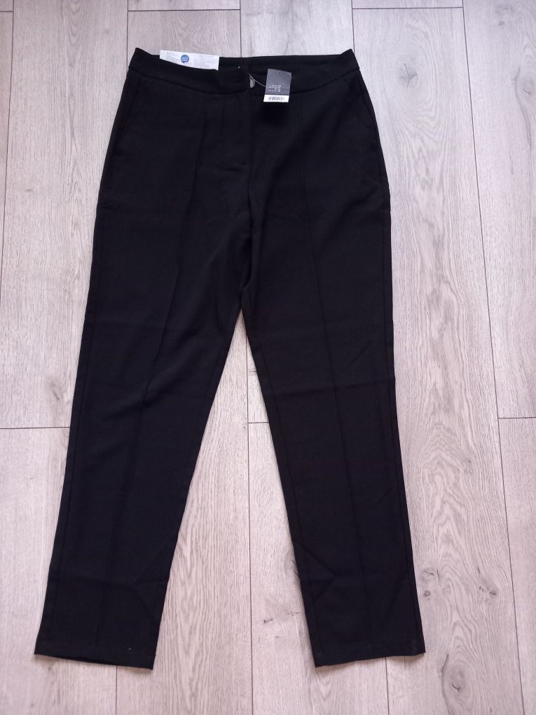 Nowe joggery damskie, rozm.36
