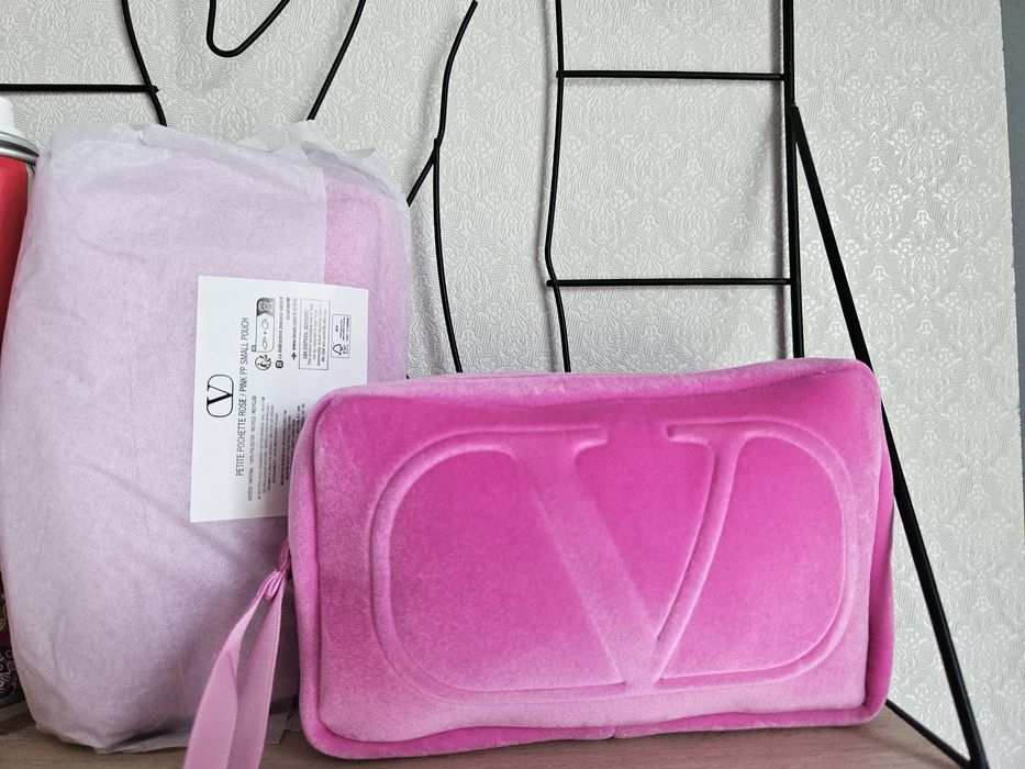 Kosmetyczka Valentino velurowa 12/17/3 nowa oryginał