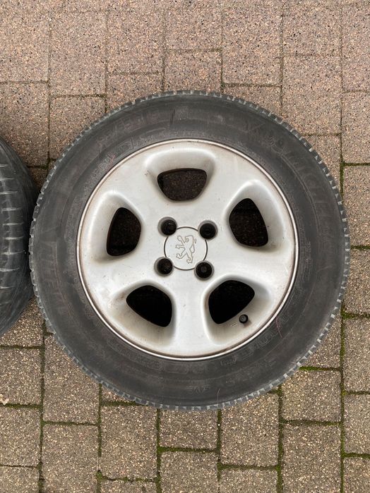 Koła alufelgi  z oponami letnimi Peugeot 4x108 195/65 R 15