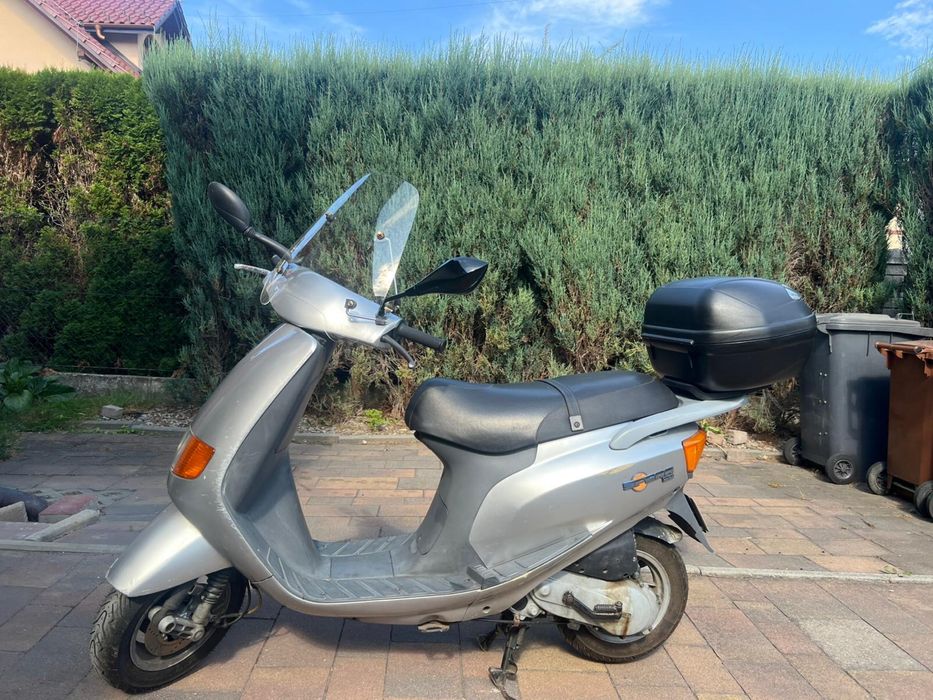 Skuter Piaggio Sfera 50