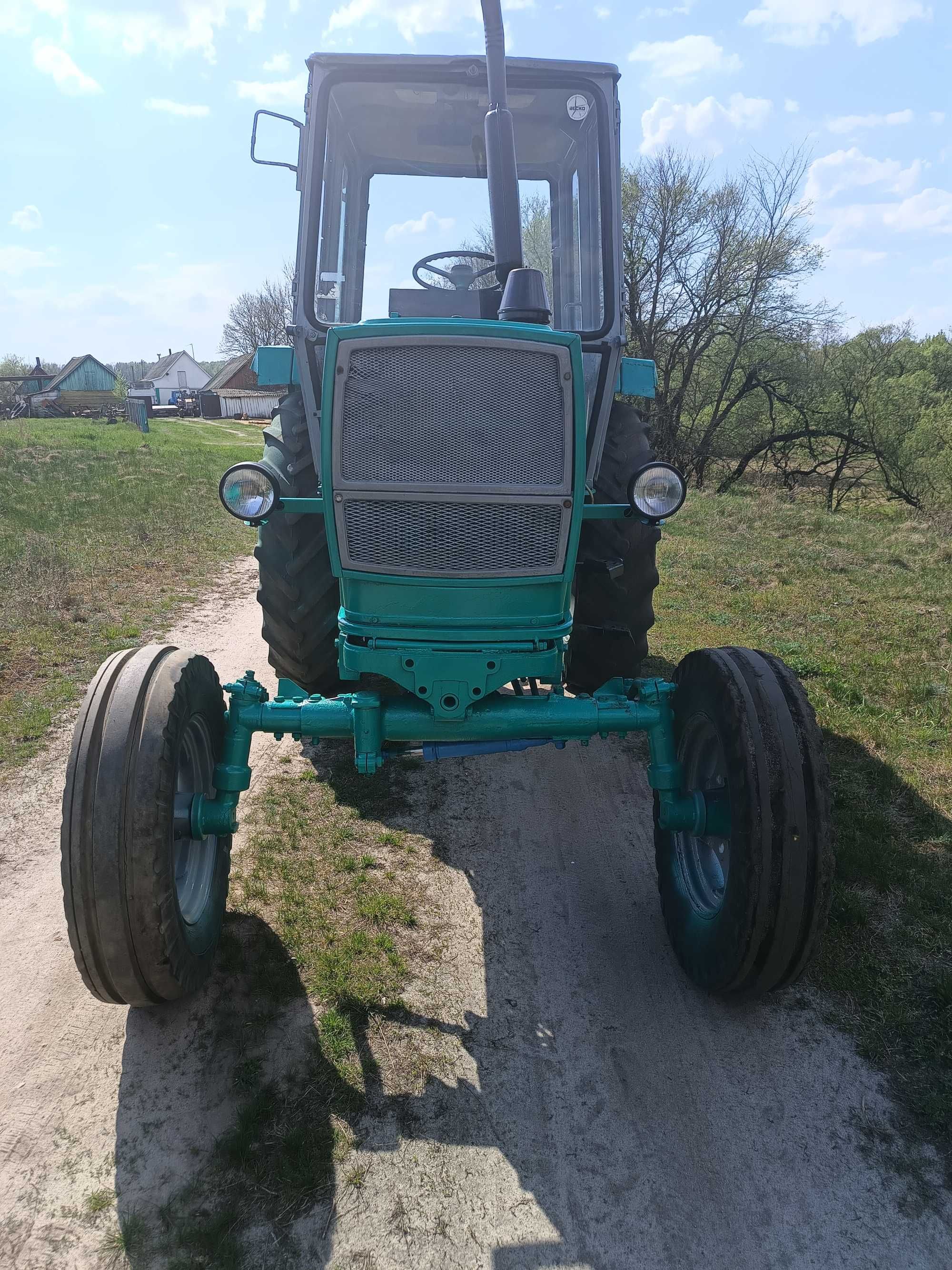 продам трактор юмз