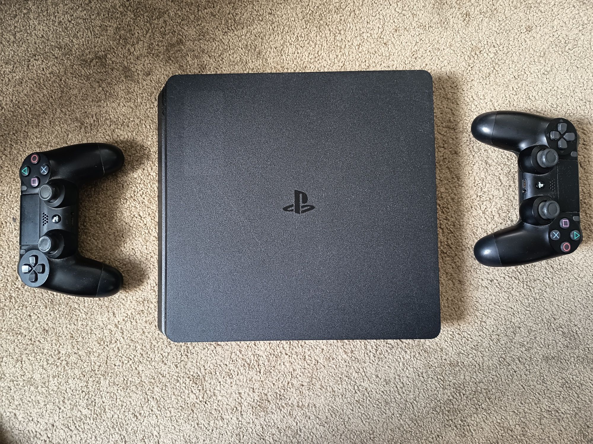 Konsola playstation 4 500gb