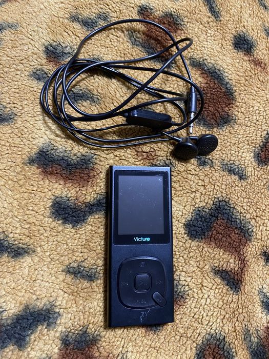 Портативний карманний MP3 плеєр з навушниками