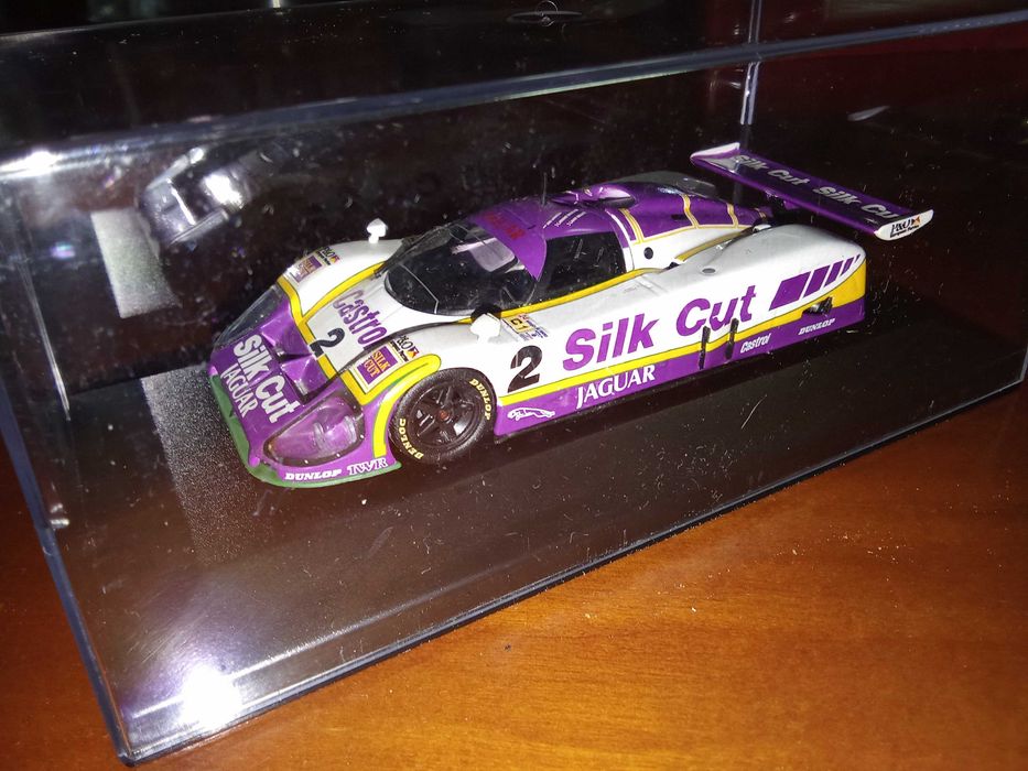 Jaguar vencedor Le Mans 1988 - IXO