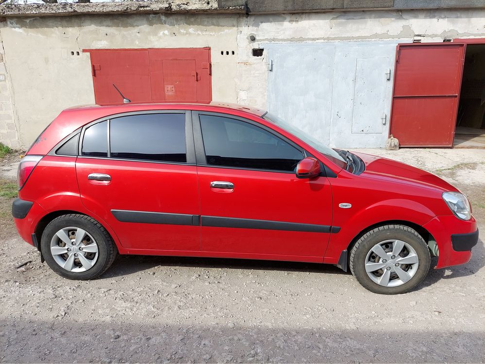 Продам Kia Rio 1,4АТ