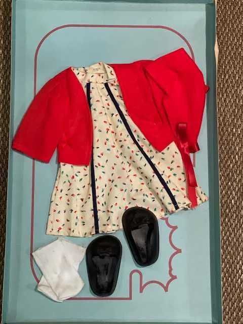 Antigos conjuntos roupa e acessórios p/ bonecas Tucha Barbie  ..