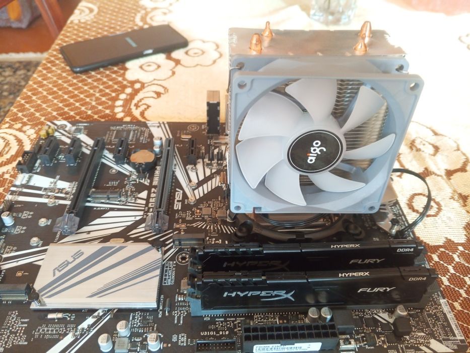 Материнская плата  ASUS Prime Z390-P + i3-9100F + 8 ГБ RAM
