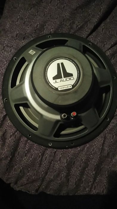 Сабвуфер JL Audio 12W1v2-4 с боксом