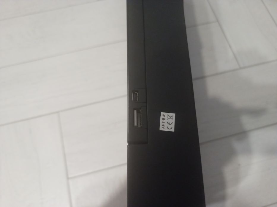 Stolik pod laptopa z wentylatorem