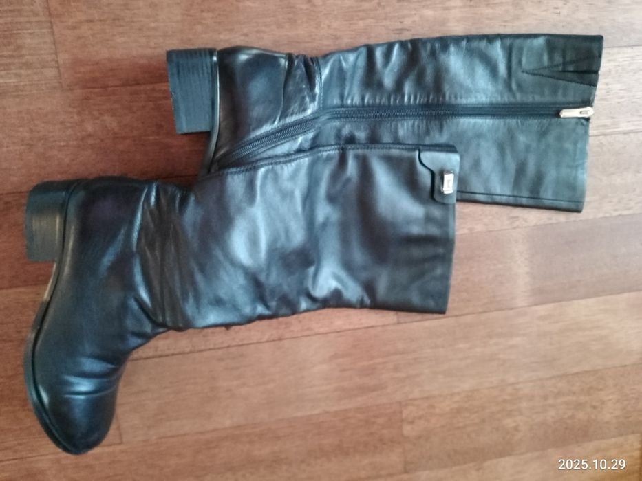 Чоботи з натуральної шкіри фірмові