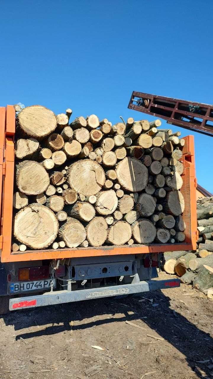 Купуйте найкращі дубові дрова від професіонала без передоплати