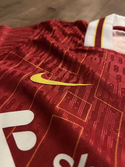 Liverpool fc 24/25 kit