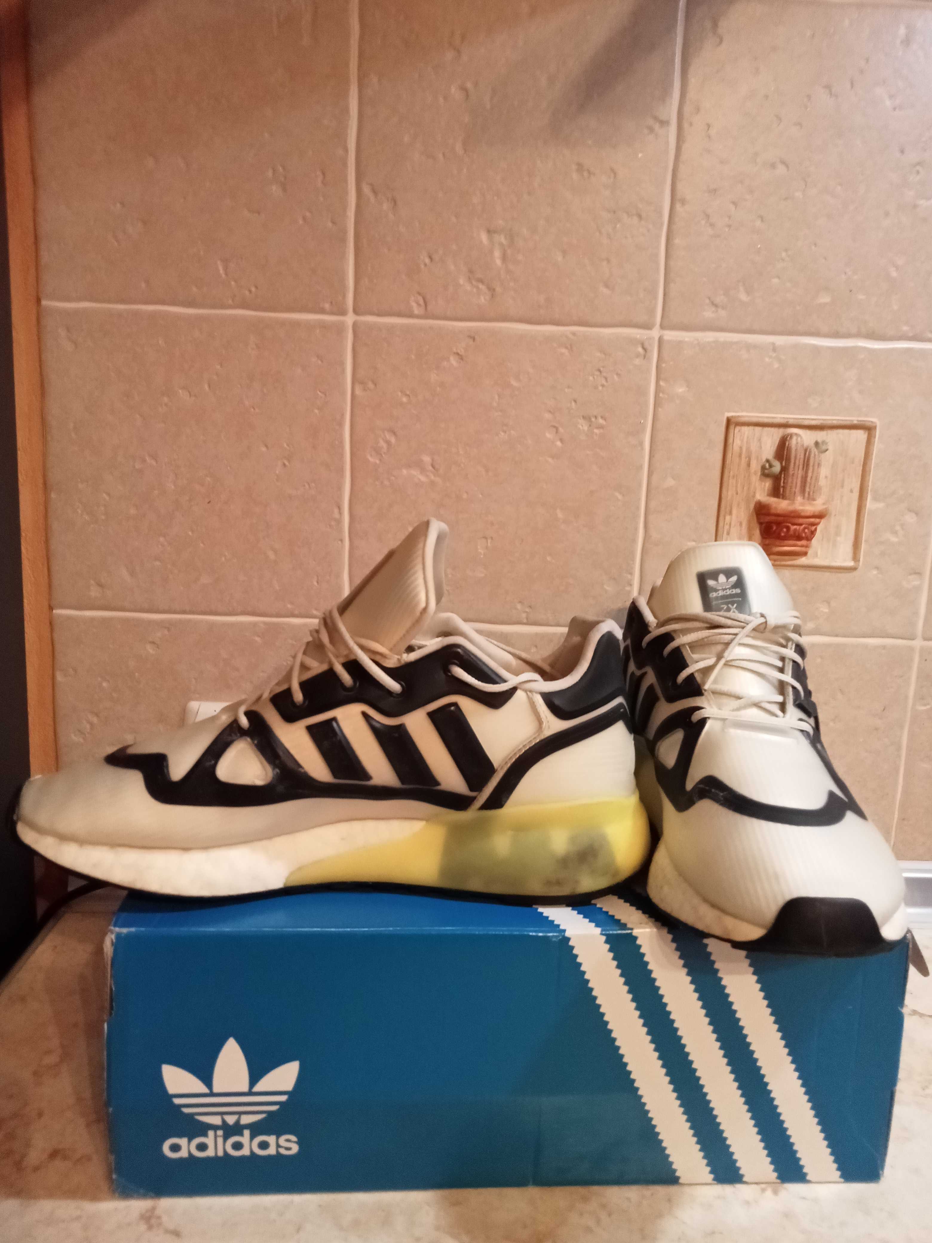 Продам кроссовки ADIDAS ZX 2K Boost Futureshell