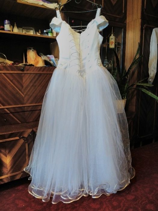 Платье свадебное