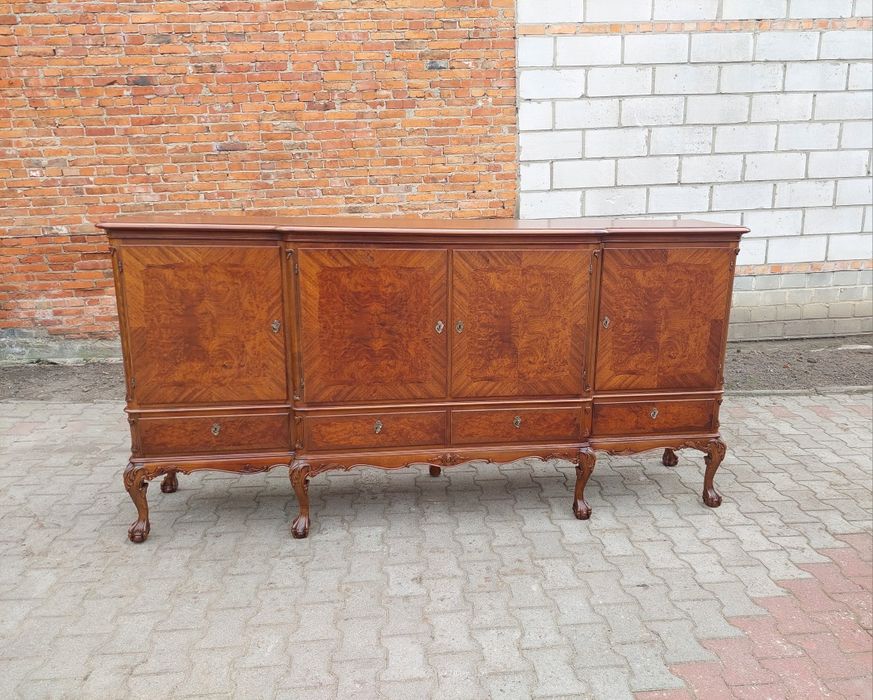 Stylowa komoda na orlich łapach