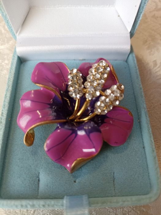 Брошь винтаж времен СССР,Аврора Бореалис.