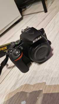 Aparat Nikon D5600 body + mogę dorzucić obiektyw  -Niski przebieg 9650