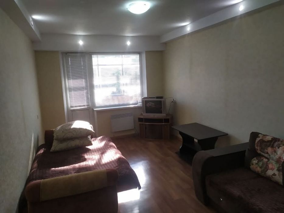 Квартира 1 комнатная Влади помесячно