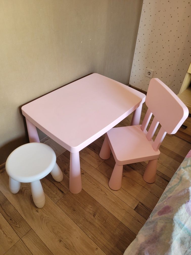 Дитячий стіл, стілець, табурет IKEA