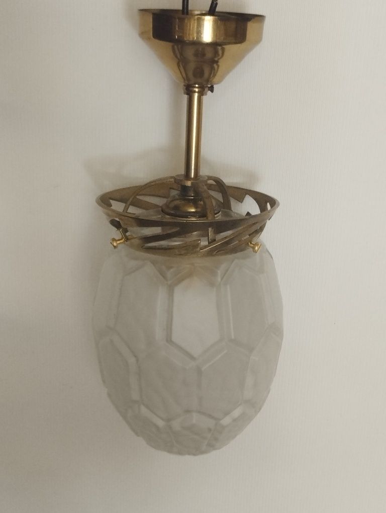 Mała lampa zwis ze starym kloszem