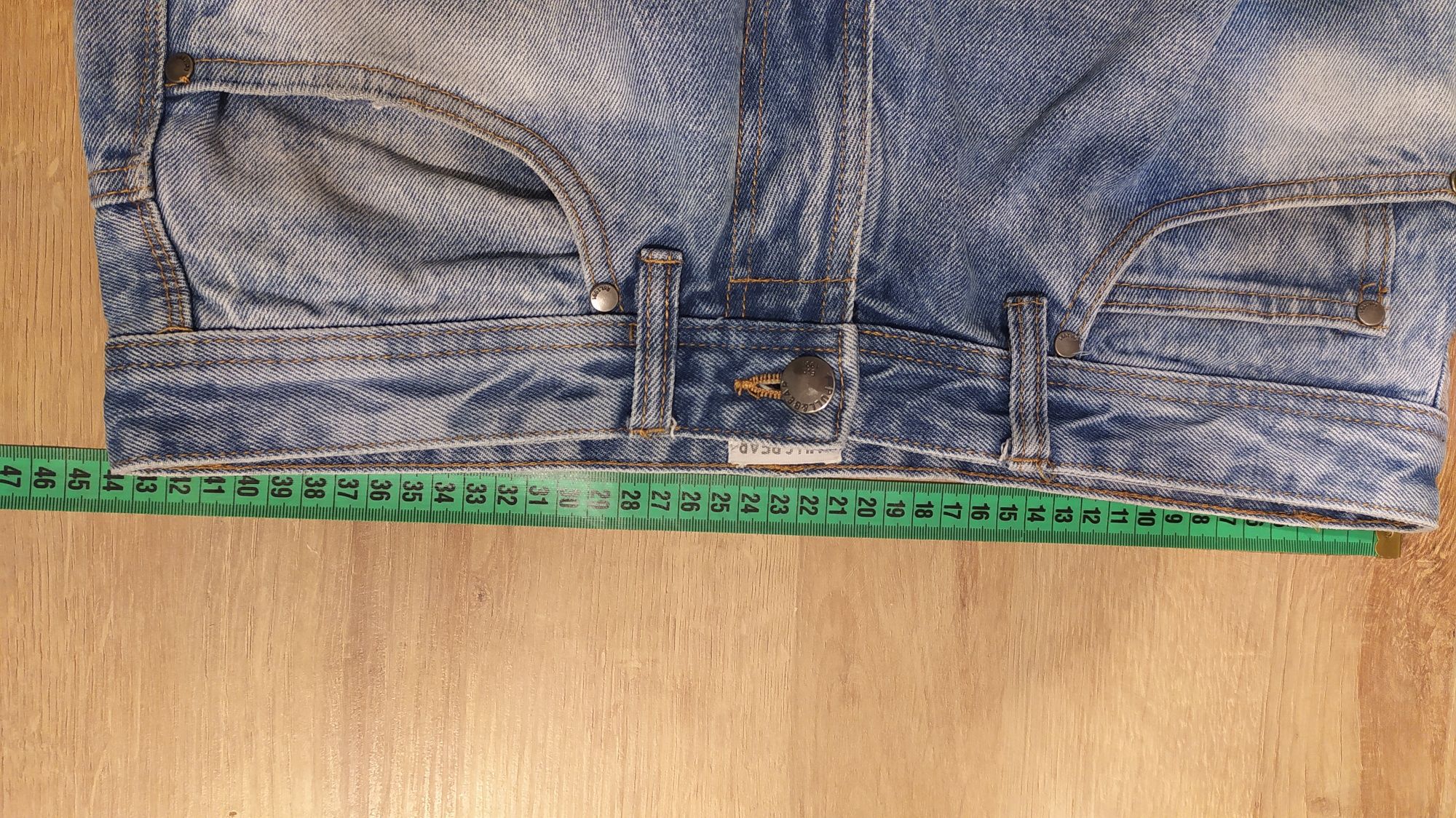 Spodnie jeansowe Pull & Bear