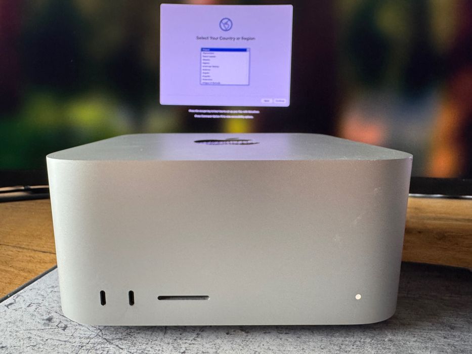 Apple Mac Studio M1 MAX 32GB RAM, 512 SDD