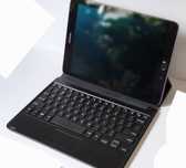 Tablet Samsung Tab S2 z klawiaturą, SM-T815 z LTE, 3/32, 9,7", sAmoled
