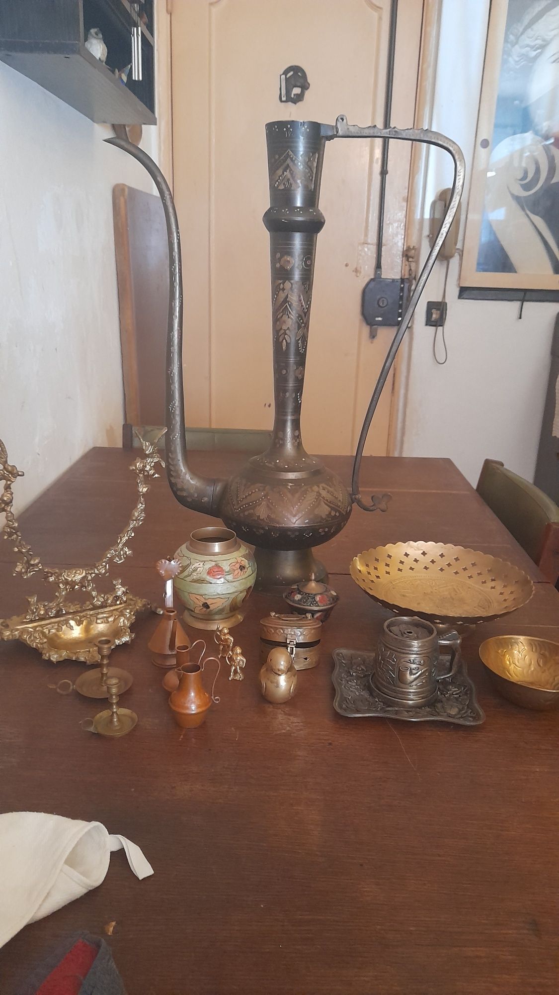 Várias peças antigas em cobre e latão,tudo por 35€