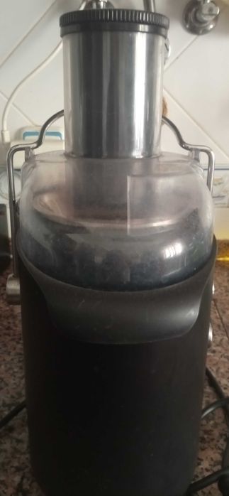 Máquina de sumos Taurus liquid fruits Pro