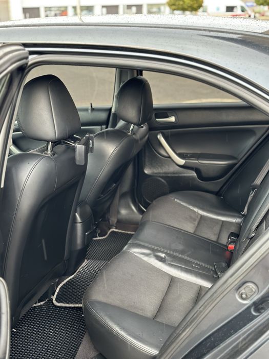 Honda Accord 7 2.0