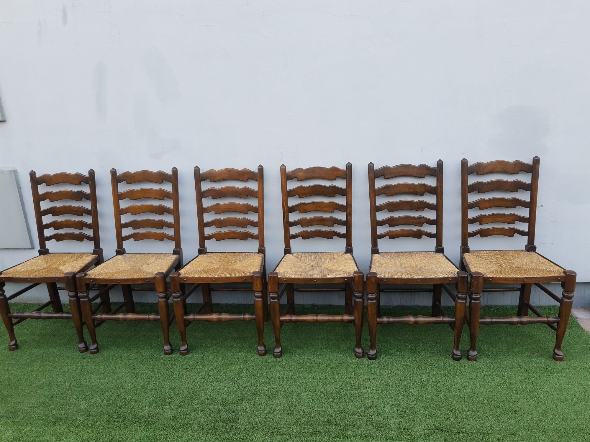 Komplet dębowy stół i 8 krzeseł
