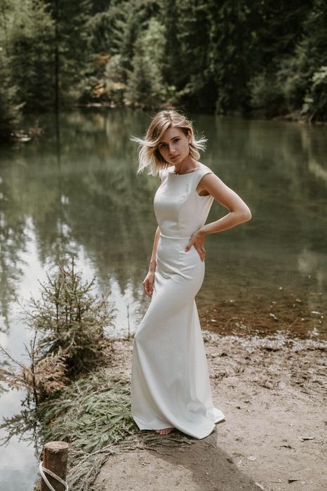 Лаконічна весільна сукня русалка кольору айворі