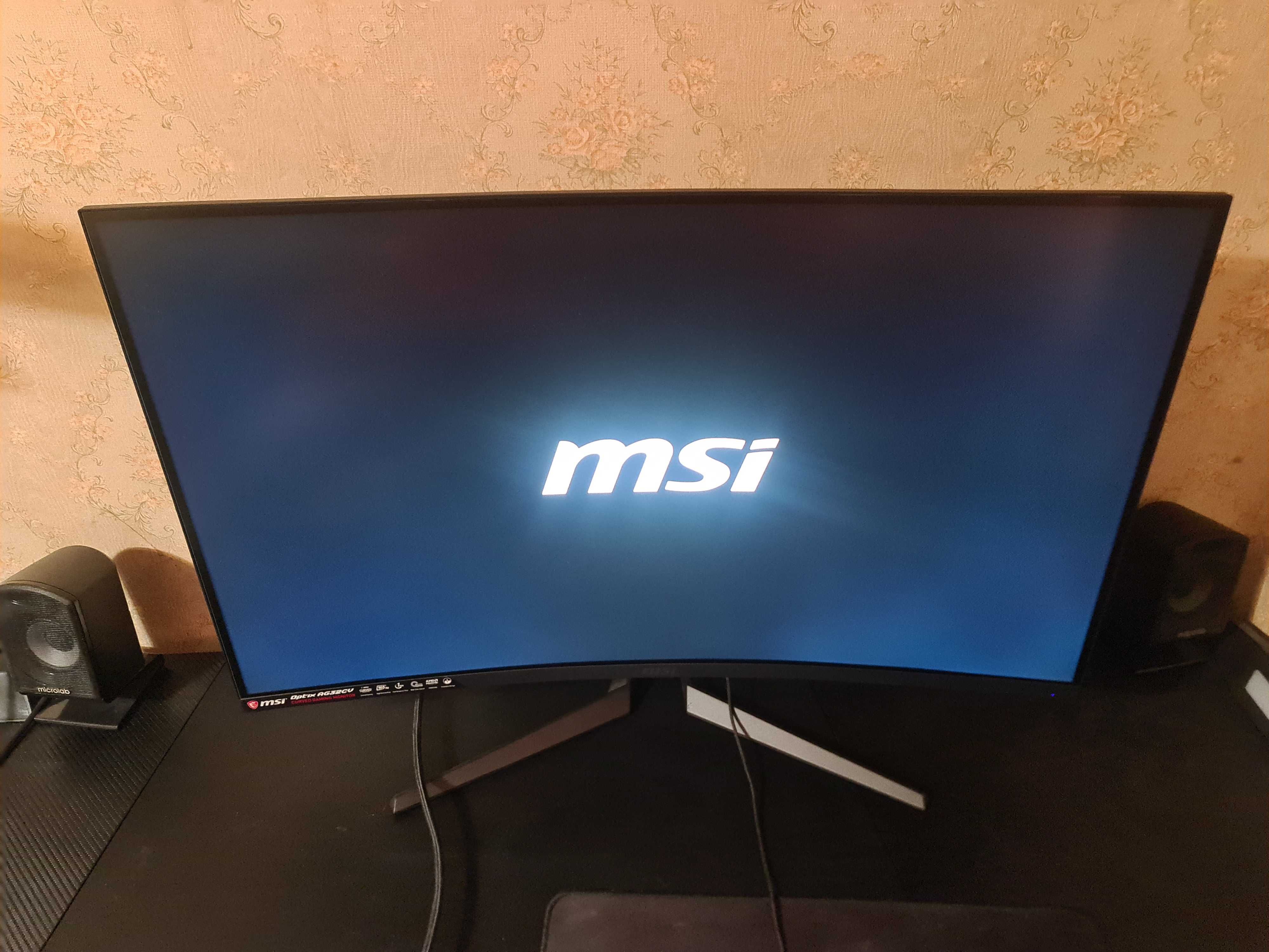 Монітор MSI Optix AG32C