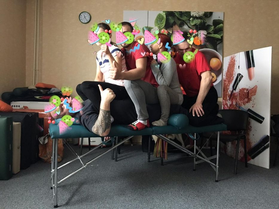 Производство... Складной массажный стол,косметологическая кушетка,стіл