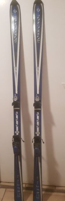 Narty zjazdowe rossignol